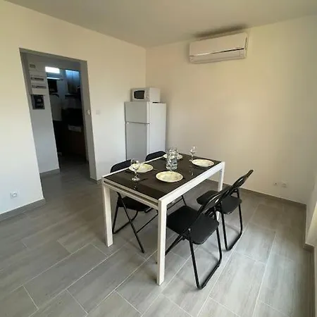 T3, 4-6 Personnes Avec Terrasse Leucate
